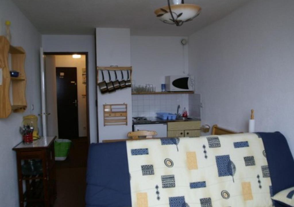 Le Pleynet Apartment | Studio chaleureux à 300m des pistes avec parking gratuit - FR-1-557A-33