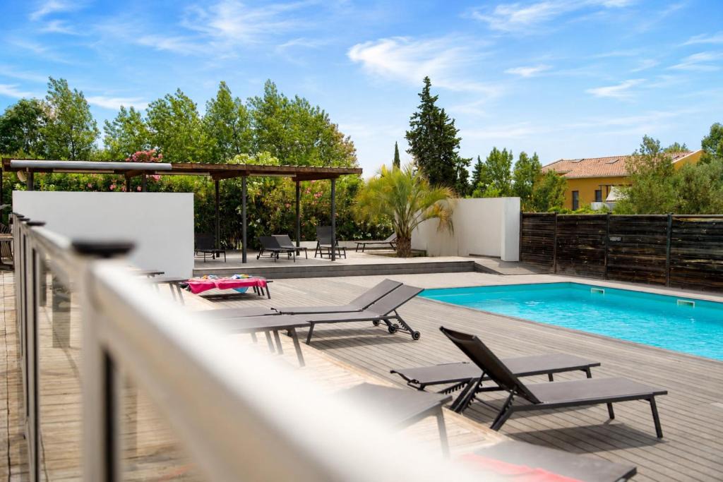 Eguilles Apartment | Studio tout confort avec piscine, terrasse et climatisation à 10min d'Aix en provence