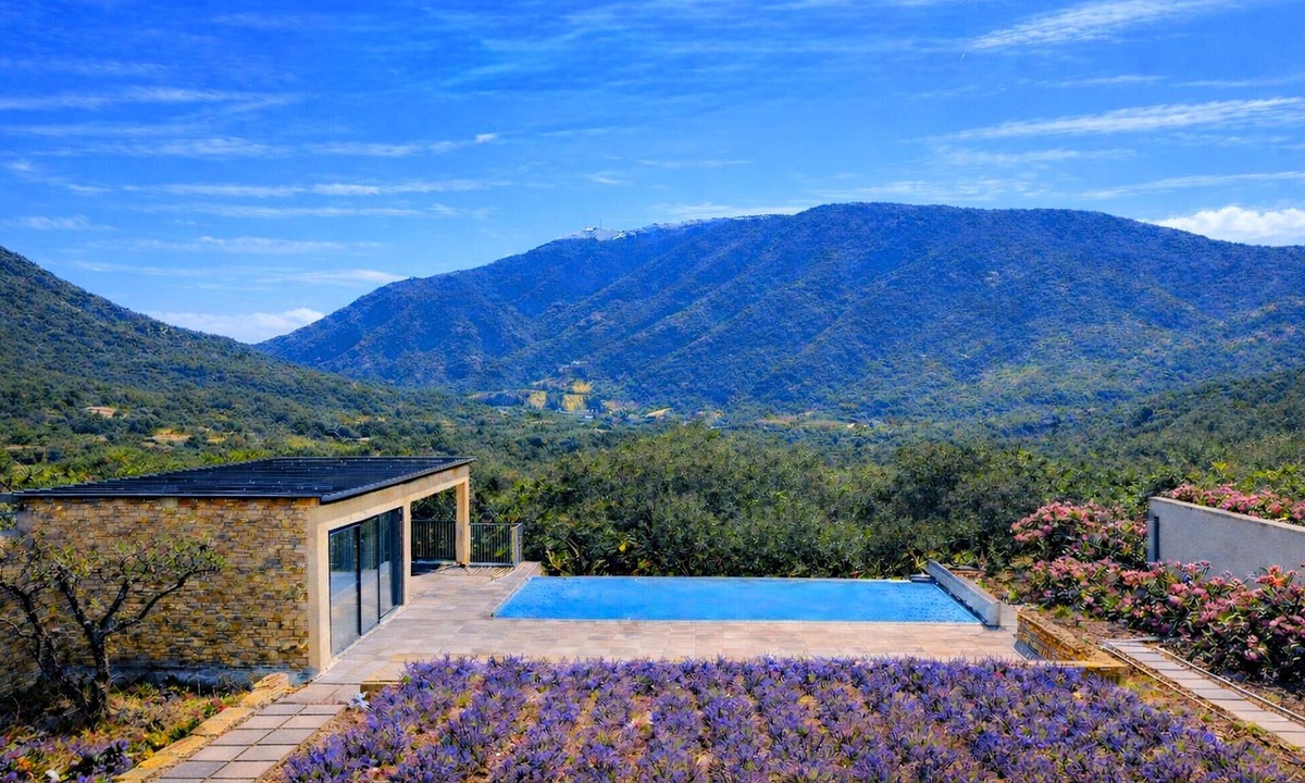 Mollans-sur-Ouveze House | Stunning home in Mollans-sur-Ouvèze with sauna