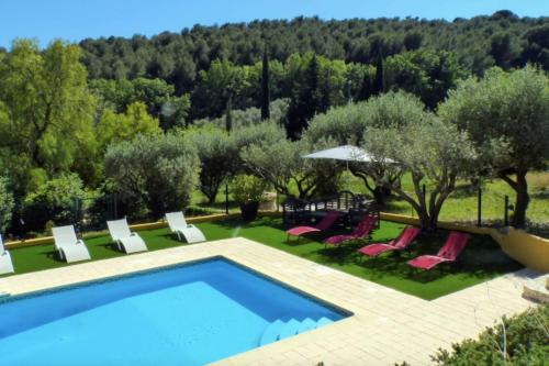 Ollioules House | Sunny house with garden and private pool