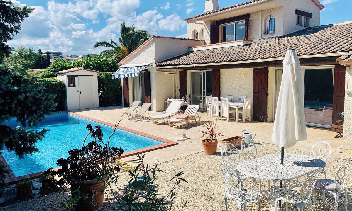 Antibes Villa | Superb Villa Antibes Juan Cannes Heated Pool