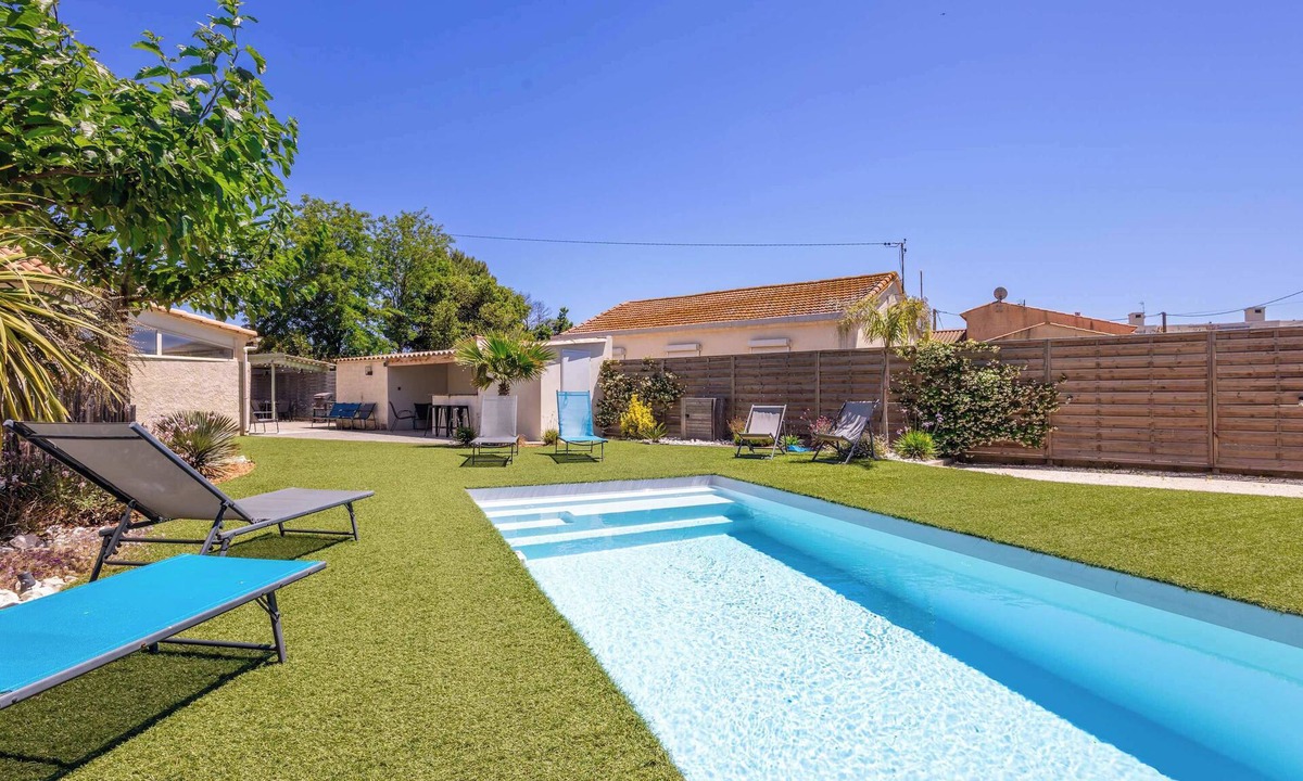 Valras-Plage House | Superb Villa with Private Pool