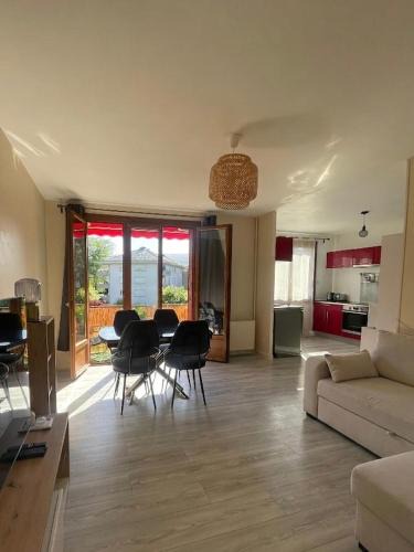 Rumilly Apartment | T3 calme Rumilly 25 min des Lacs, proche Bauges