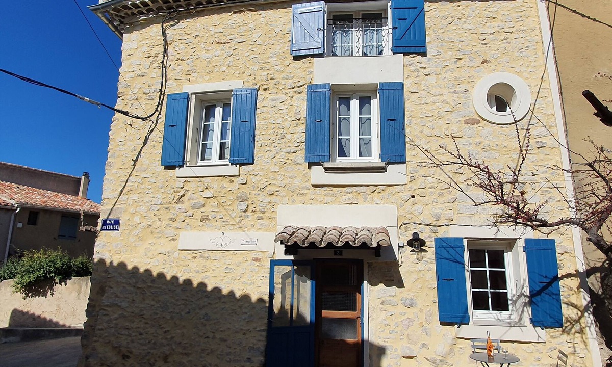 Sablet House | The Angelus, an authentic 12th-century house in the heart of the village