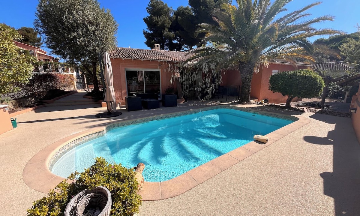 Les Pennes-Mirabeau House | The Provençal Villa – Swimming Pool Garden Air Conditioning