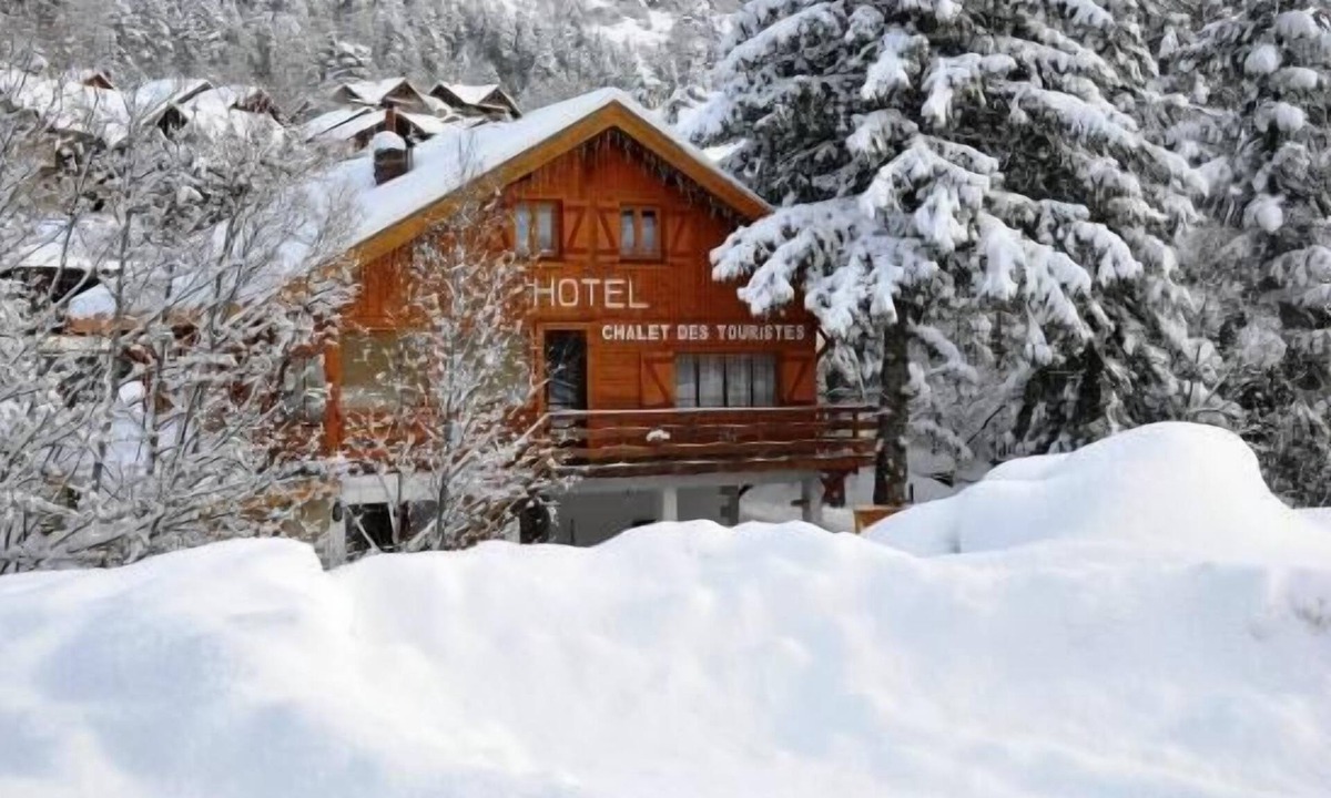 La Salle-les-Alpes Ski Chalet | Tourist chalet