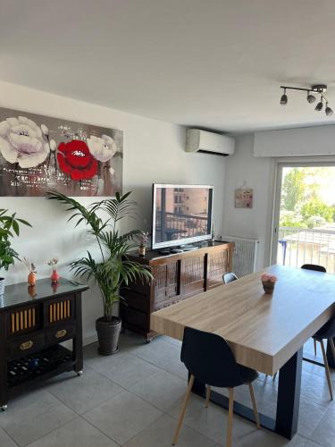 Saint-Sylvestre Apartment | Très beau 3 pièces spacieux lumineux et climatisé