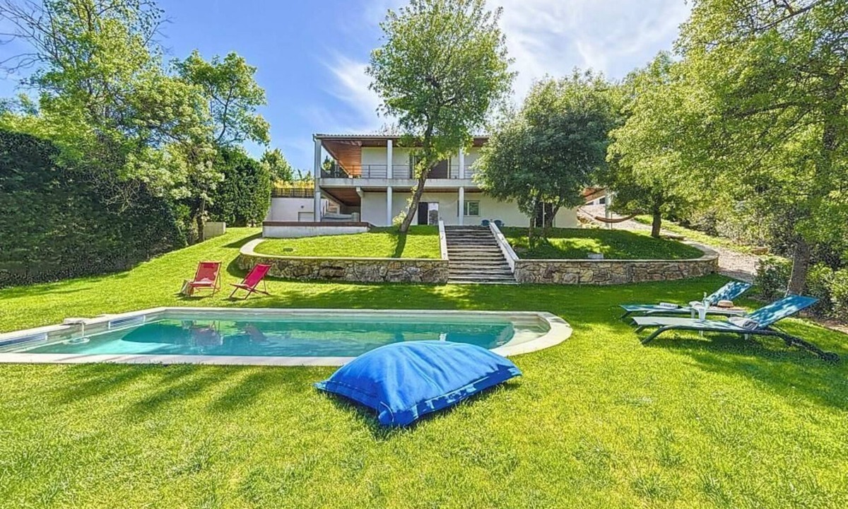 Chateauneuf-Grasse Villa | Unforgettable Holidays: Villa With Swimming Pool, Hammam and Gym