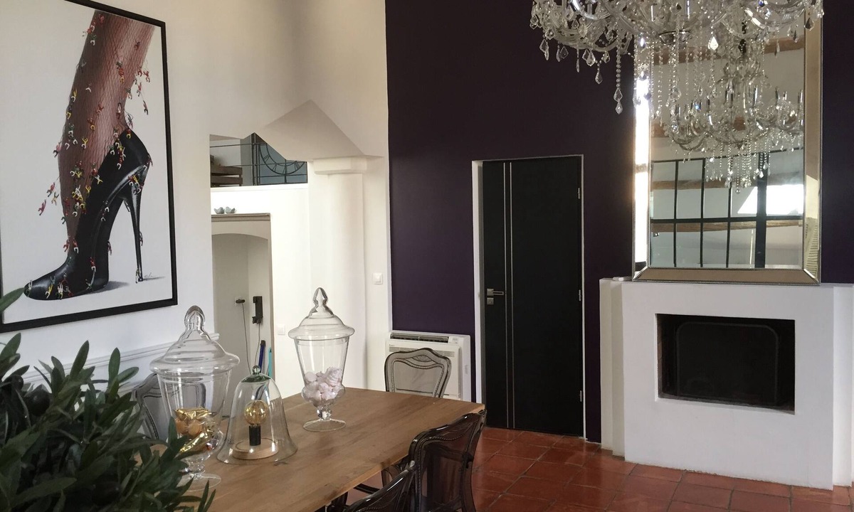 Lourmarin House | Unique loft-style apartment with a terrace and spa