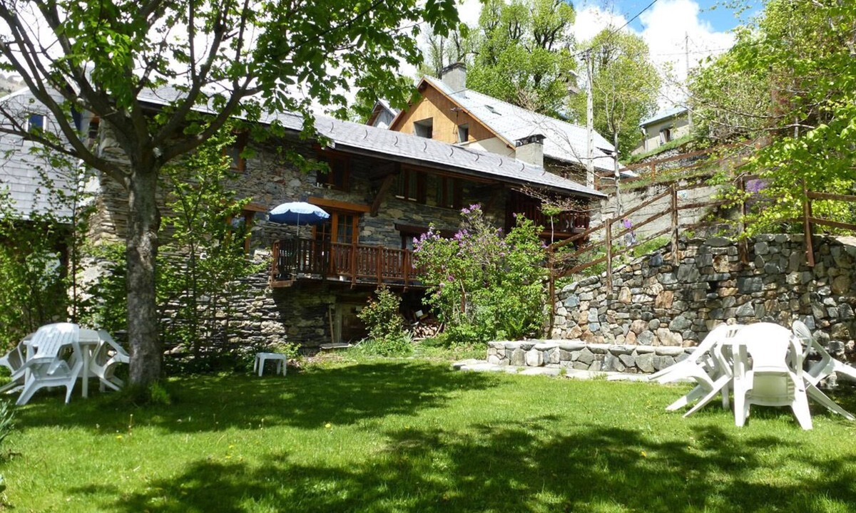 Ornon Apartment | Very well located house, 30 mn from ALPE D'HUEZ garden 150m², view on the valley