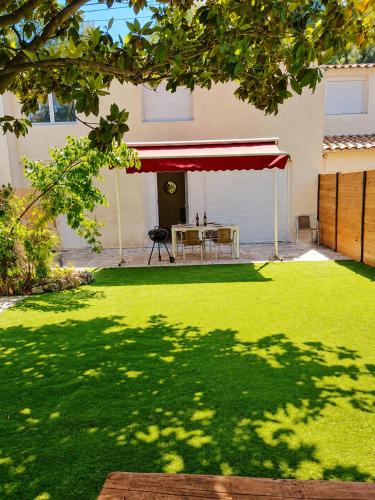 9th Arrondissement House | Villa 3 chambres Jacuzzi Parc des Calanques 15 min stade Vélodrome