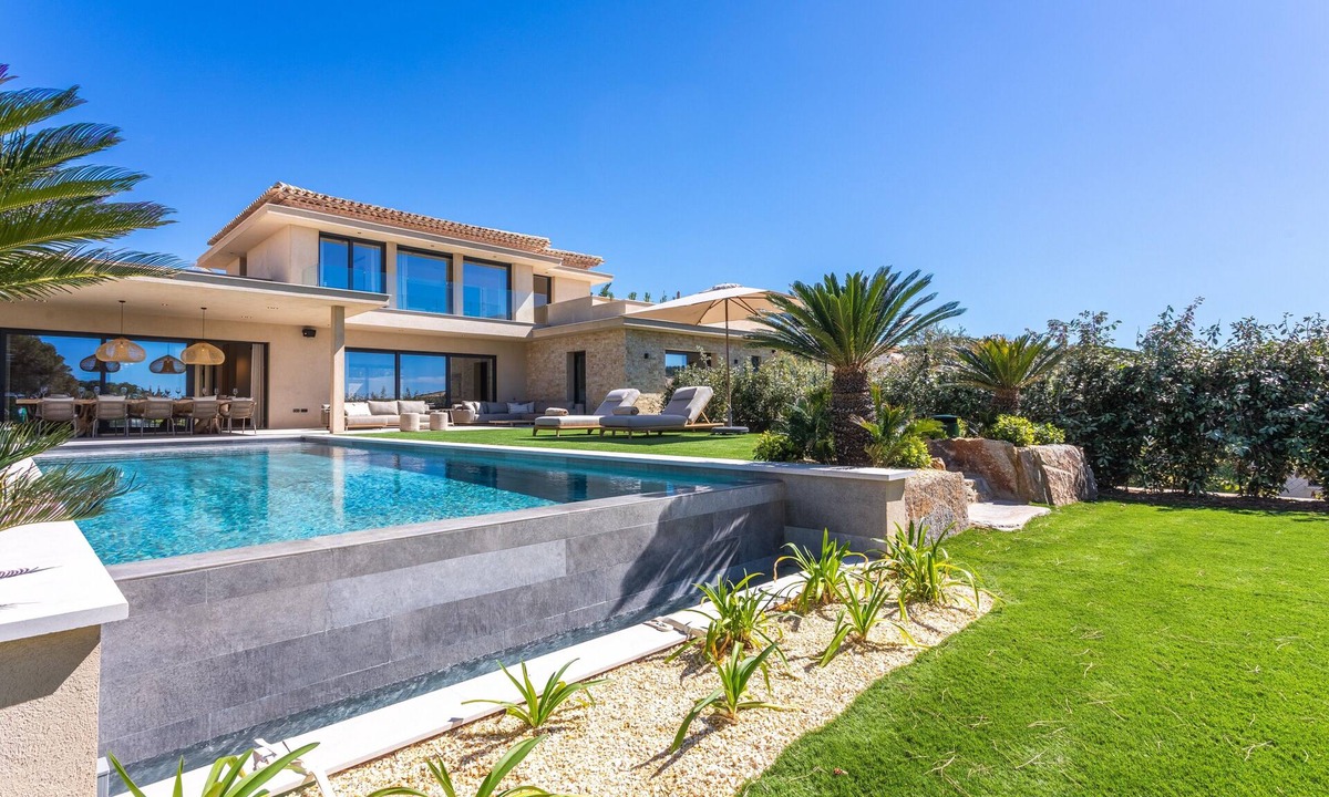 Sainte-Maxime Villa | Villa 400m² | Sea view | close to the center | luxury