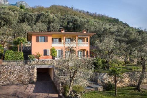 Cassone Apartment | Villa Antopolis