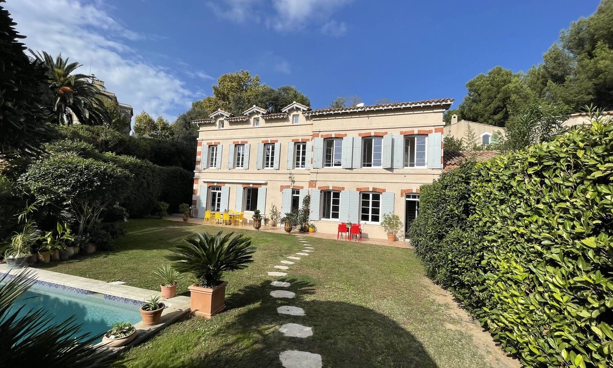 La Plage Villa | Villa 'Bastide Les Oréades' with Private Pool, Wi-Fi and Air Conditioning