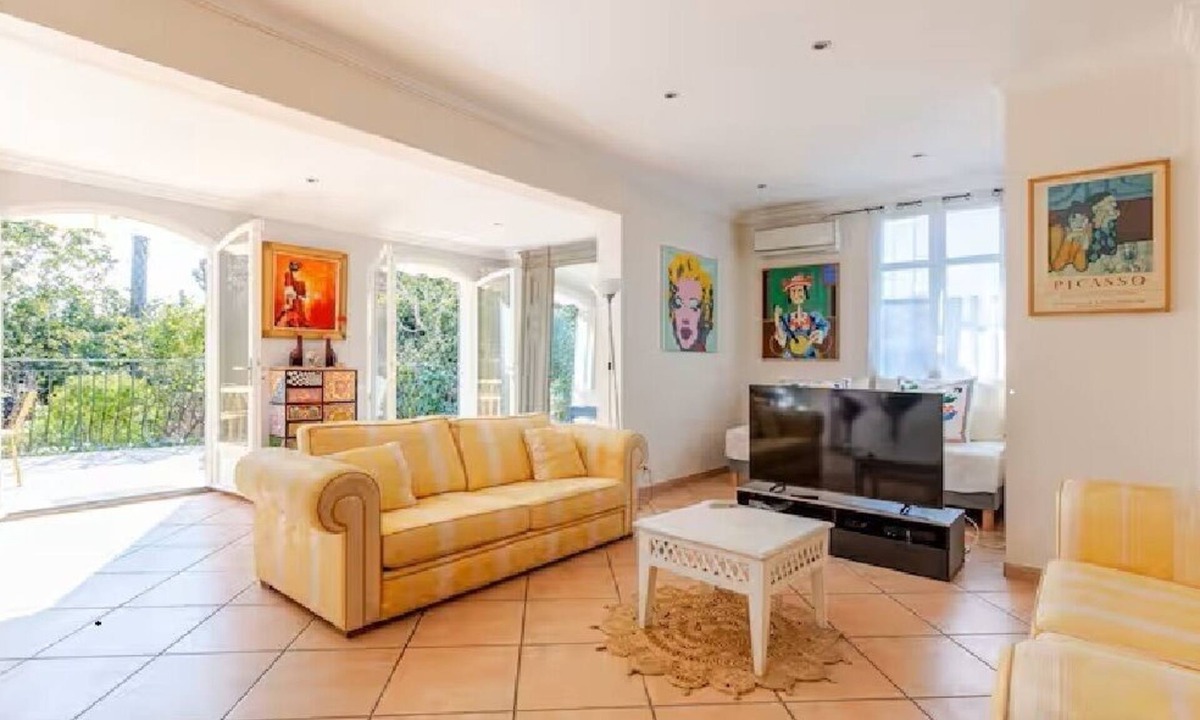 Le Cannet House | Villa Cannoise, Air-conditioned, Spacious, Sea view