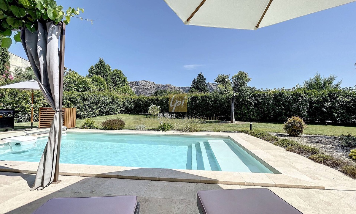 Taillades Villa | Villa Contemporaine Climatisee, VUE SUR LE Luberon