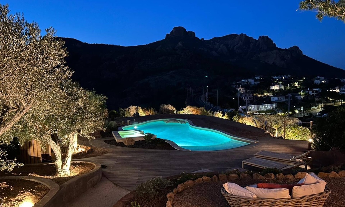 Antheor Villa | "Villa Eucalypta" - 5 min à pied de la plage, vue mer 180°