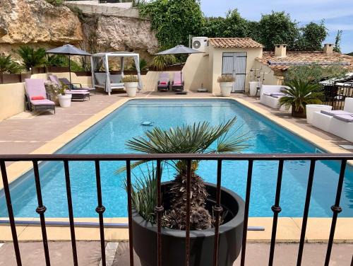 Martigues Bed & Breakfast | Villa fiora chambre