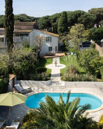 Plage de la Garonnette Villa | Villa Fruitier, Sunny Pool villa near the sea & beach, DOMAINE L'OISEAU BLEU