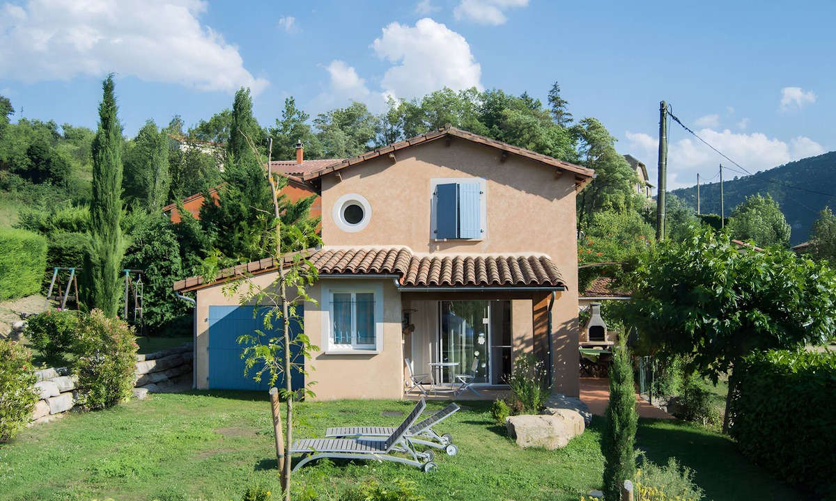Mostuejouls House | Villa "Gîte Le Calcadis" with Mountain View, Wi-Fi, and Air Conditioning