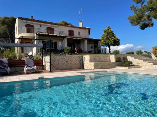 Cagnes-sur-Mer House | VILLA GRIMALDI 10 personnes