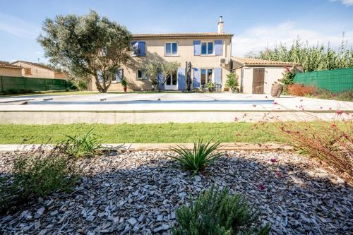 Redessan House | VILLA KAPETANAKIS