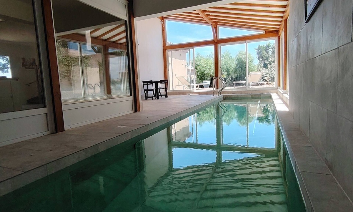 Giens Villa | VILLA LA MADRAGUE SEA VIEW INDOOR POOL