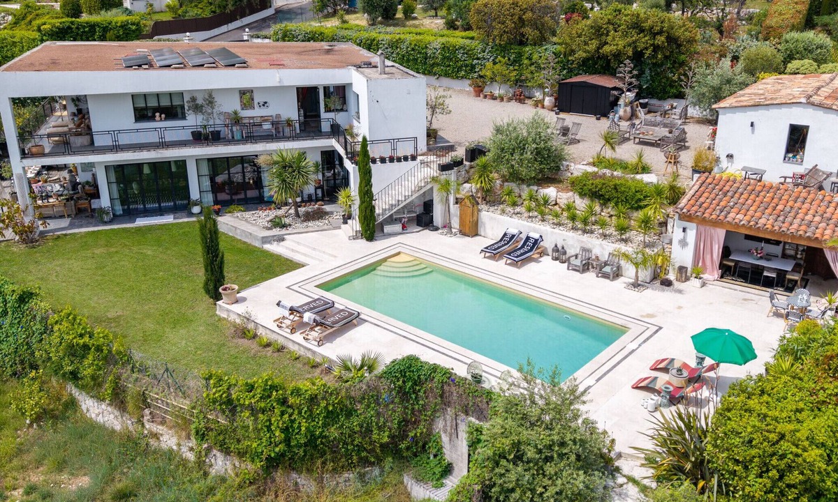 Tourrettes-sur-Loup Villa | Villa Les Canettes | Rare Gem & Pool