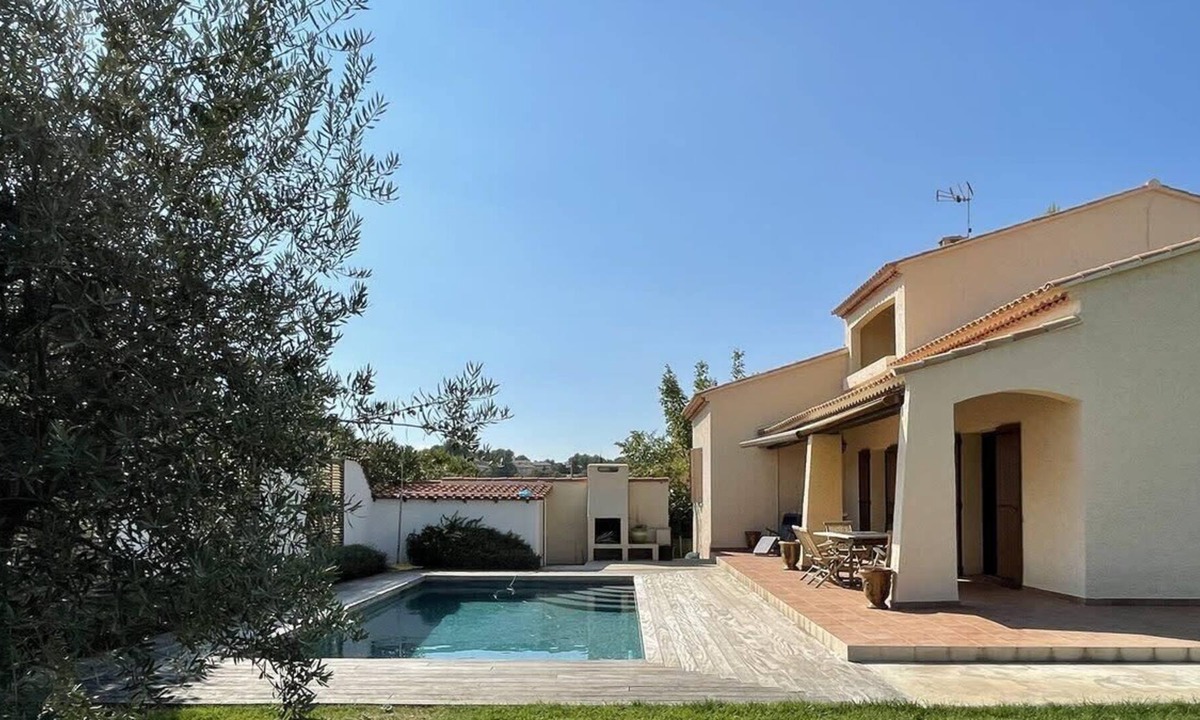 Lambesc House | Villa les Oullières, near Aix en Provence and the Luberon