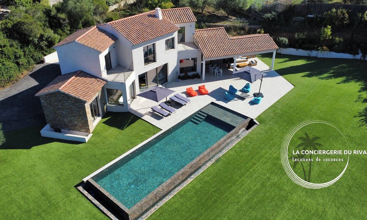 Carqueiranne Villa | Villa Maéna Large swimming pool - Between sea and nature
