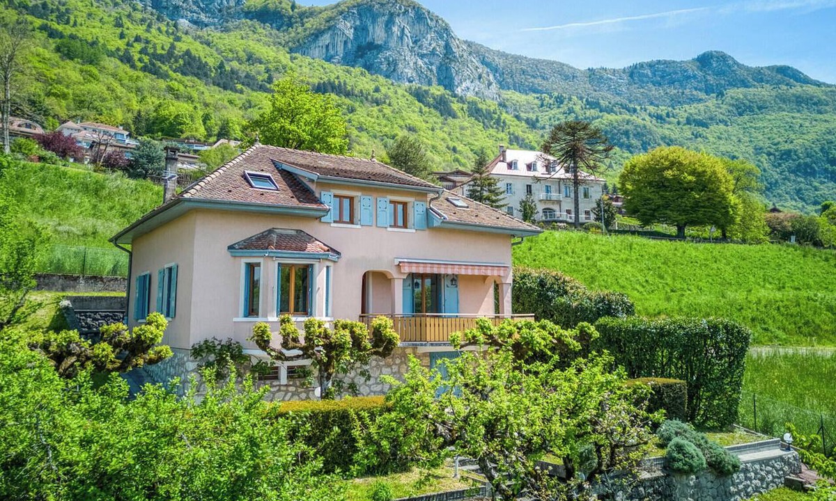 Veyrier-du-Lac Villa | Villa Playa 3* - Lake View & Private Access