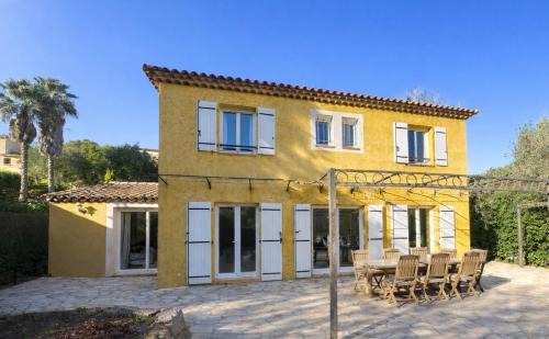 Pegomas Bed & Breakfast | Villa provençale climatisée, piscine 5 chambres