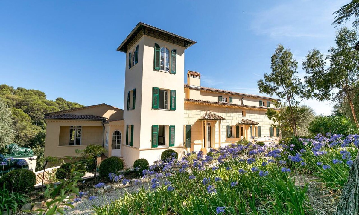 Villeneuve-Loubet Villa | Villa Saint-Veran - Seven Bedroom Villa, Sleeps 14