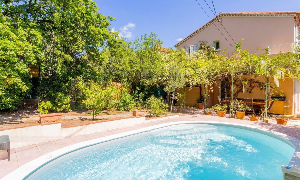 Le Mourillon House | Villa Toulon by Interhome