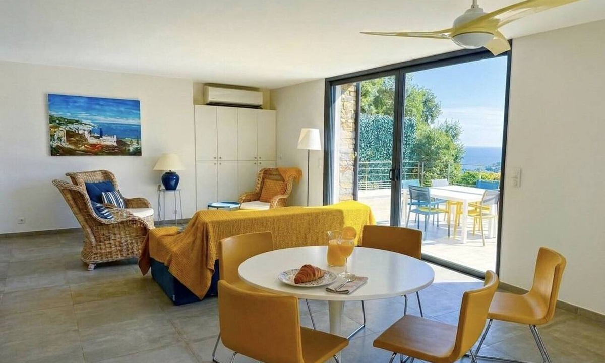 Cap Benat Villa | Villa with AC, sea view - 6 guests