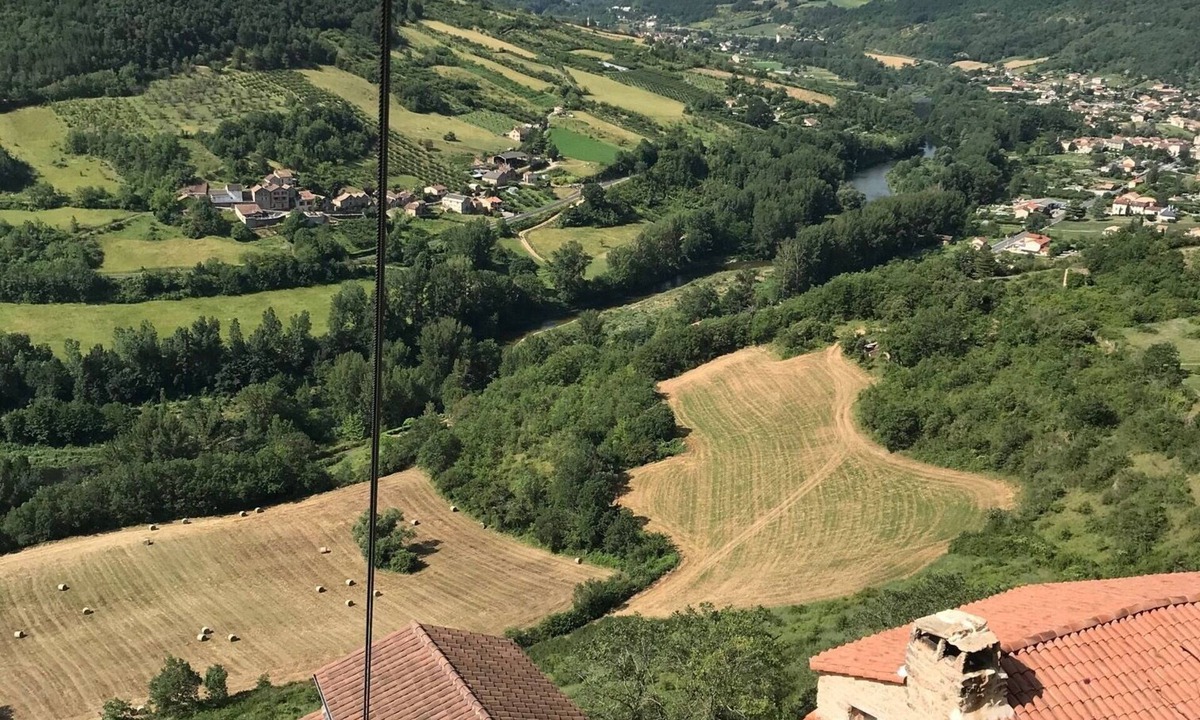 Riviere-sur-Tarn Apartment | Welcome to Calades with sunset terrace overlooking the Tarn.