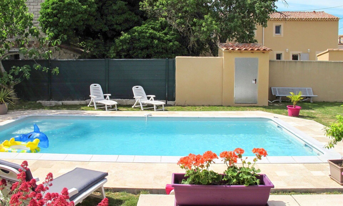 Mazan Villa | Wonderful private villa for 6 people with WIFI, A/C, private pool, TV, terrace and pets allowed