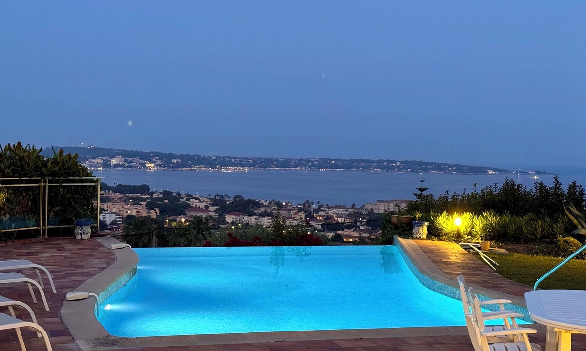 Vallauris Villa | Your dream vacation starts here. Villa panoramic view, 5 minutes from Cannes