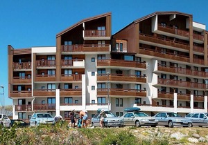 150m from shops, parking, tv, ski locker, 25m², Alpe d'Huez
