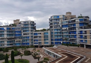 380 Avenue du Riou