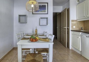 Apartment Les Rivages de Coudoulière-19 by Interhome