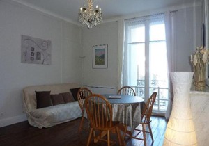 Bel appartement T1 avec balcon en centre ville du Mont-Dore - FR-1-608-38