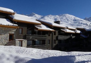 Charmant studio divisible skis aux pieds, animaux admis - FR-1-182-198 in Les Allues