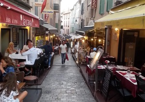 Cozy studio Cannes center, "Le Suquet", air conditioning, secure parking nearby!