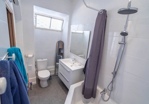 Large apartment up to 16 people in city center