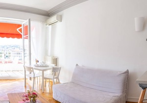 Lovely apartment near the sea