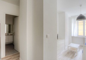 Modern studio close to Jean Médecin and station, Nice center - Welkeys