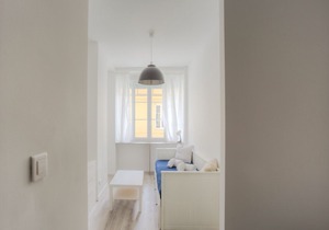 Modern studio close to Jean Médecin and station, Nice center - Welkeys