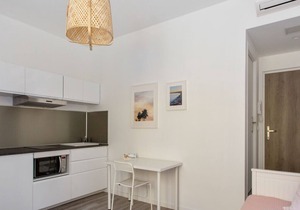 Modern studio in Central Nice, close to Jean Médecin and station - Welkeys
