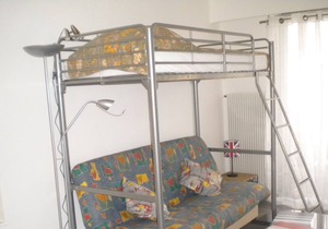 NICE - LARGE BRIGHT Studio, CROSSING with Independent Kitchen City Center
